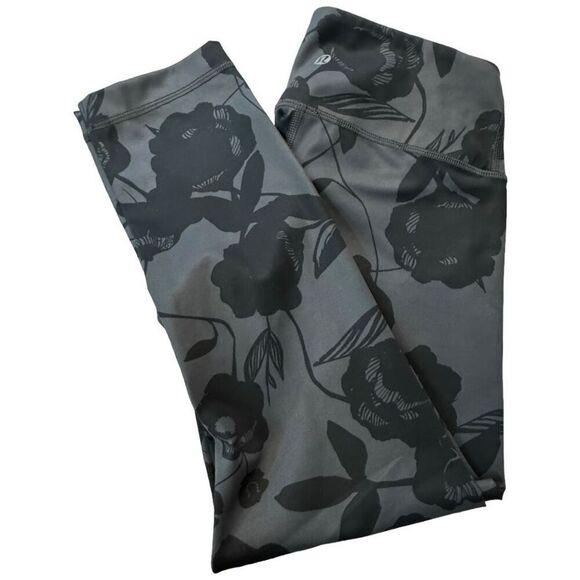 LULULEMON Wunder Under Crop II Leggings - Size 2 - Deep Coal Black Inky Floral - Picture 1 of 7
